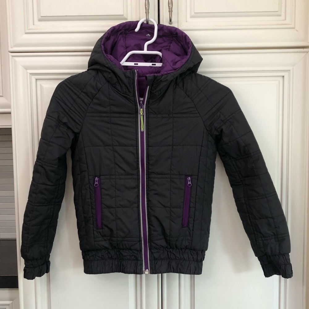 SIZE 6 - EUC Ivivva by Lululemon reversible girl’s nylon puffer jacket